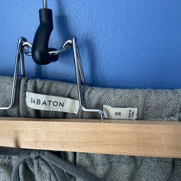 Aritzia wool dress pants! - Picture 3 of 4